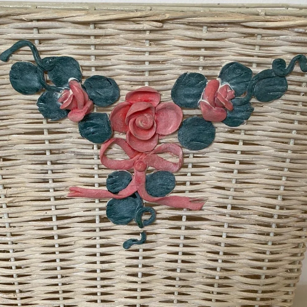 Bathroom Wicker Trash Basket With 3-D Rose Design